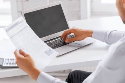 Noticia: Los salarios en las grandes empresas suben en mayo