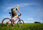 La DGT quiere implantar nuevas normas para la circulación en bicicleta.