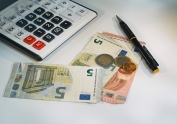 NO SE PODRÁ OPTAR A LA RENTA MÍNIMA SI SE SUPERAN LOS 100.000 EUROS DE PATRIMONIO FAMILIAR.