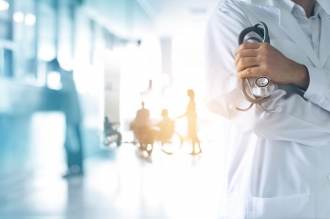 Artículo: Los médicos de medicina general en primera línea de fuego