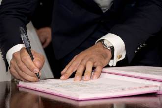 ¿cómo solicitar cita previa para tramitar la solicitud de certificados o expedientes?